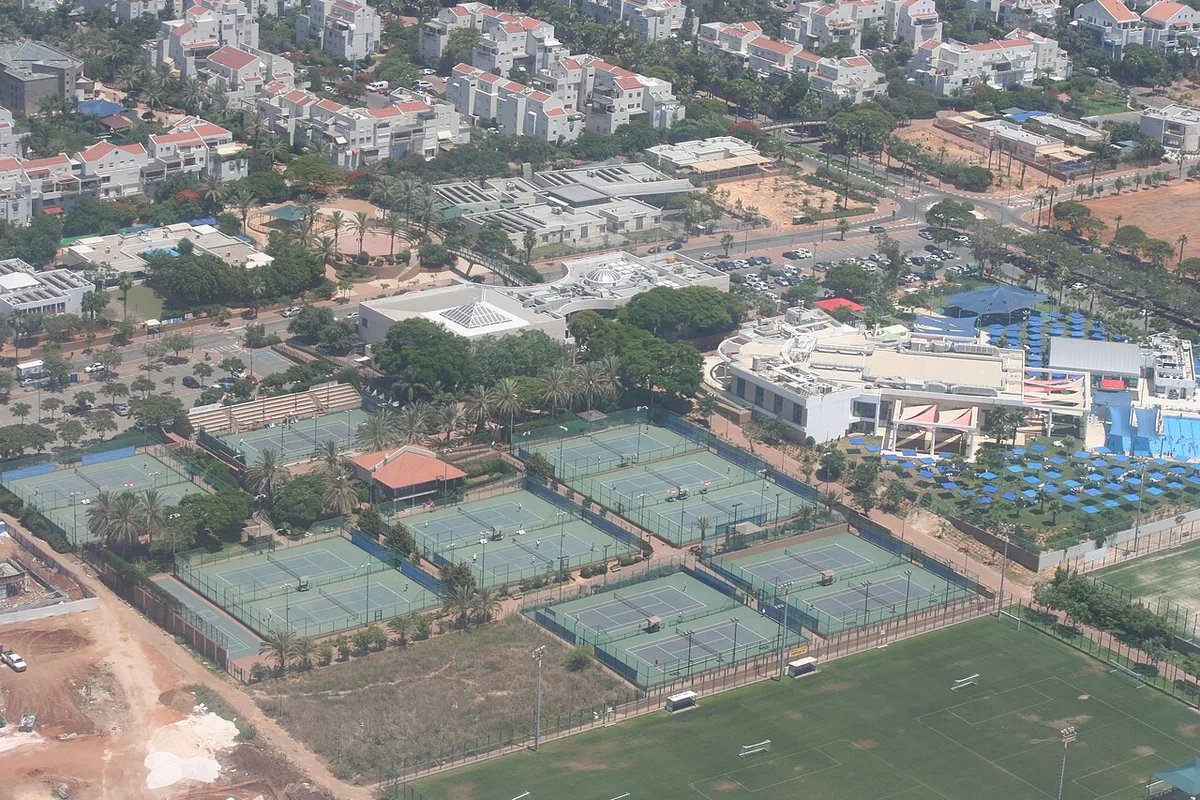 Aerial view of Ra'anana's municipal swimming pool and tennis courts